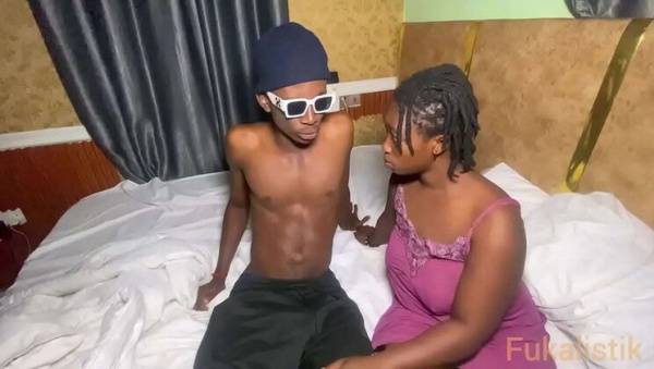Curvy Ebony Stepsister Gets Fucked by Horny Stepbro After Parents Leave on ebonyporntube.net