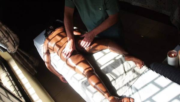 Ebony MILF Gets Oiled Up for a Special Massage with Older Man on ebonyporntube.net