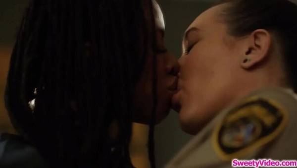 Ebony prisoner Kira Noir eats Sinn Sage's pussy in lesbian jail sex on ebonyporntube.net