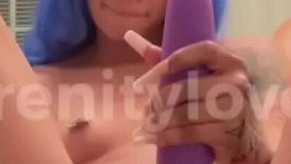 Amateur Ebony Girl Serenitylove001 Creaming and Cumming with Toys on ebonyporntube.net